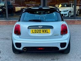 Mini Hatch 1.5 Cooper Sport Auto 3dr 6