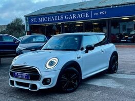 Mini Hatch 1.5 Cooper Sport Auto 3dr 1