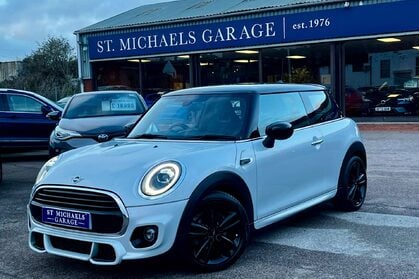 Mini Hatch 1.5 Cooper Sport Auto 3dr