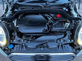 Mini Hatch 1.5 Cooper Sport Auto 3dr 7