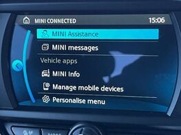 Mini Hatch 1.5 Cooper Sport Auto 3dr 37