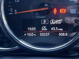 Mini Hatch 1.5 Cooper Sport Auto 3dr 24