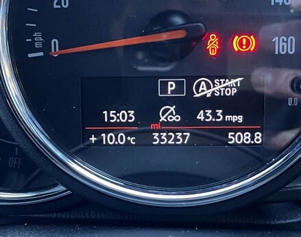 Mini Hatch 1.5 Cooper Sport Auto 3dr 24