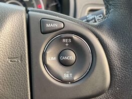 Honda CR-V 2.0 CR-V EX i-VTec Auto 4WD 5dr 50
