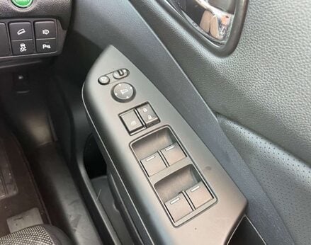 Honda CR-V 2.0 CR-V EX i-VTec Auto 4WD 5dr 60