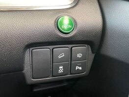 Honda CR-V 2.0 CR-V EX i-VTec Auto 4WD 5dr 57