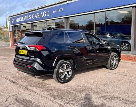 Toyota Rav4 2.5 RAV4 Design PHEV Auto 4WD 5dr 8