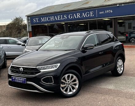 Volkswagen T-Roc 1.5 T-Roc Match TSI S-A 5dr 1