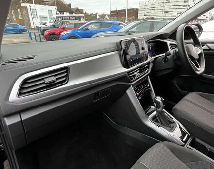 Volkswagen T-Roc 1.5 T-Roc Match TSI S-A 5dr 17