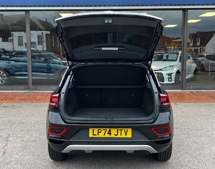 Volkswagen T-Roc 1.5 T-Roc Match TSI S-A 5dr 70