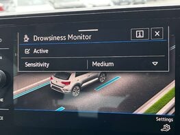 Volkswagen T-Roc 1.5 T-Roc Match TSI S-A 5dr 38