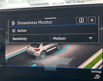 Volkswagen T-Roc 1.5 T-Roc Match TSI S-A 5dr 38