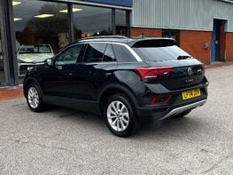 Volkswagen T-Roc 1.5 T-Roc Match TSI S-A 5dr 9