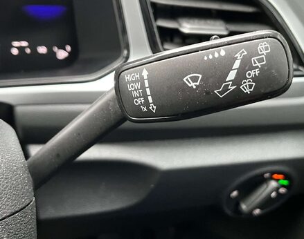 Volkswagen T-Roc 1.5 T-Roc Match TSI S-A 5dr 66