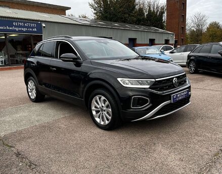 Volkswagen T-Roc 1.5 T-Roc Match TSI S-A 5dr 4