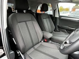 Volkswagen T-Roc 1.5 T-Roc Match TSI S-A 5dr 28