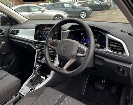 Volkswagen T-Roc 1.5 T-Roc Match TSI S-A 5dr 18