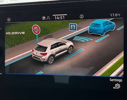 Volkswagen T-Roc 1.5 T-Roc Match TSI S-A 5dr 36