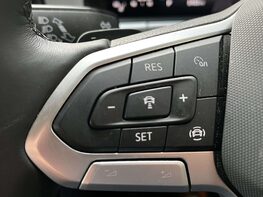 Volkswagen T-Roc 1.5 T-Roc Match TSI S-A 5dr 61