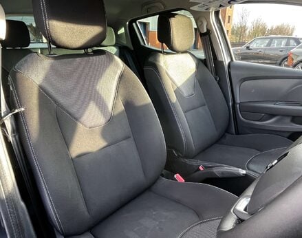Renault Clio 0.9 Clio Iconic TCe 5dr 52