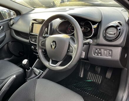 Renault Clio 0.9 Clio Iconic TCe 5dr 18