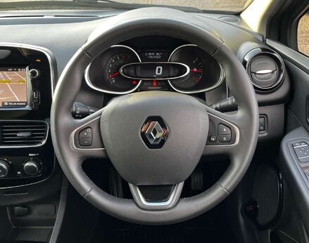 Renault Clio 0.9 Clio Iconic TCe 5dr 20