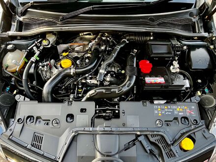 Renault Clio 0.9 Clio Iconic TCe 5dr