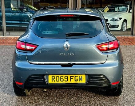 Renault Clio 0.9 Clio Iconic TCe 5dr 6