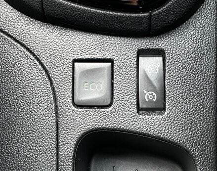 Renault Clio 0.9 Clio Iconic TCe 5dr 44