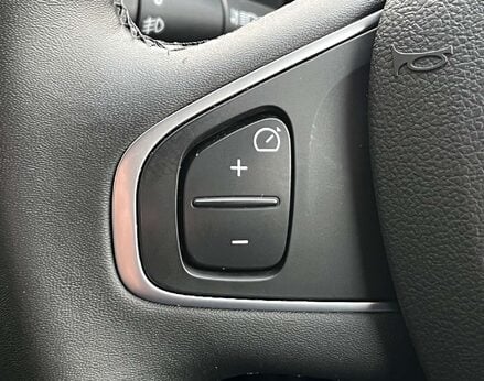 Renault Clio 0.9 Clio Iconic TCe 5dr 45