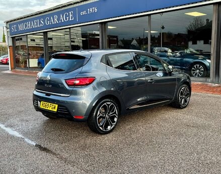 Renault Clio 0.9 Clio Iconic TCe 5dr 8