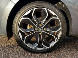 Renault Clio 0.9 Clio Iconic TCe 5dr 12