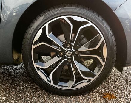 Renault Clio 0.9 Clio Iconic TCe 5dr 15