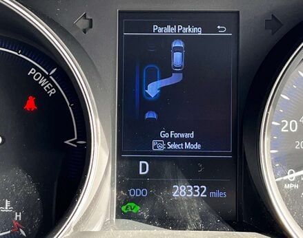 Toyota C-HR 2.0 C-HR Excel HEV CVT 5dr 31