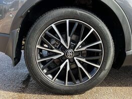 Toyota C-HR 2.0 C-HR Excel HEV CVT 5dr 15