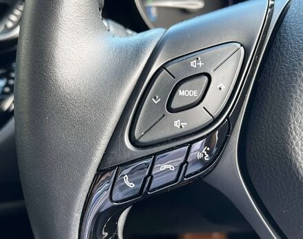 Toyota C-HR 2.0 C-HR Excel HEV CVT 5dr 56