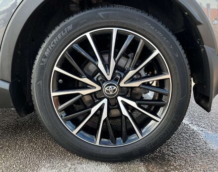 Toyota C-HR 2.0 C-HR Excel HEV CVT 5dr 14