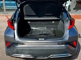 Toyota C-HR 2.0 C-HR Excel HEV CVT 5dr 69