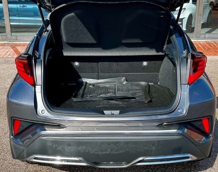 Toyota C-HR 2.0 C-HR Excel HEV CVT 5dr 69