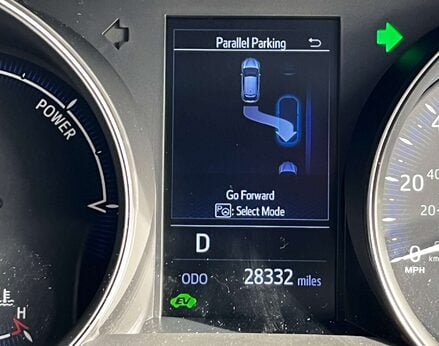 Toyota C-HR 2.0 C-HR Excel HEV CVT 5dr 32