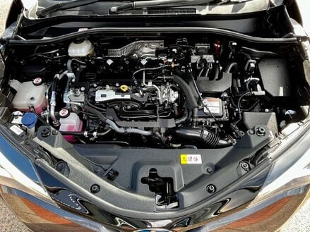 Toyota C-HR 2.0 C-HR Excel HEV CVT 5dr
