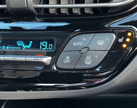 Toyota C-HR 2.0 C-HR Excel HEV CVT 5dr 51