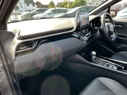 Toyota C-HR 2.0 C-HR Excel HEV CVT 5dr 17