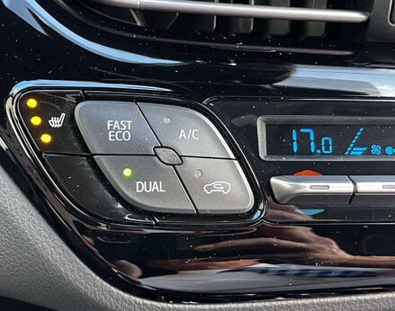 Toyota C-HR 2.0 C-HR Excel HEV CVT 5dr 50