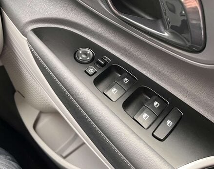 Hyundai BAYON 1.0 Bayon Ultimate TGDi MHEV Auto 5dr 66