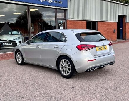 Mercedes-Benz A Class 1.3 A 200 Sport Exeutive Auto 5dr 9