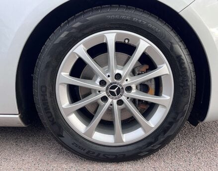 Mercedes-Benz A Class 1.3 A 200 Sport Exeutive Auto 5dr 16