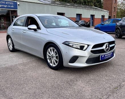 Mercedes-Benz A Class 1.3 A 200 Sport Exeutive Auto 5dr 4