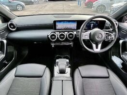 Mercedes-Benz A Class 1.3 A 200 Sport Exeutive Auto 5dr 2