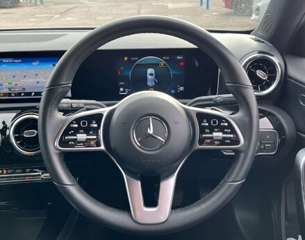 Mercedes-Benz A Class 1.3 A 200 Sport Exeutive Auto 5dr 20